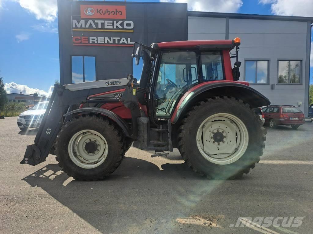 Valtra N 142 Traktorid