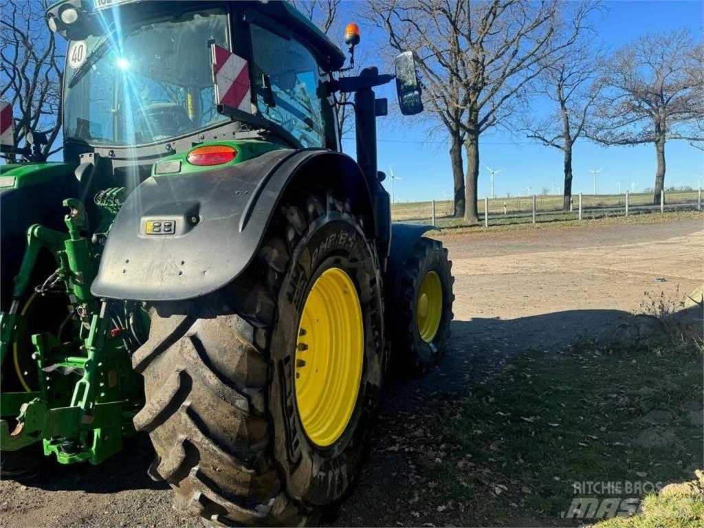 John Deere 6230R Traktorid
