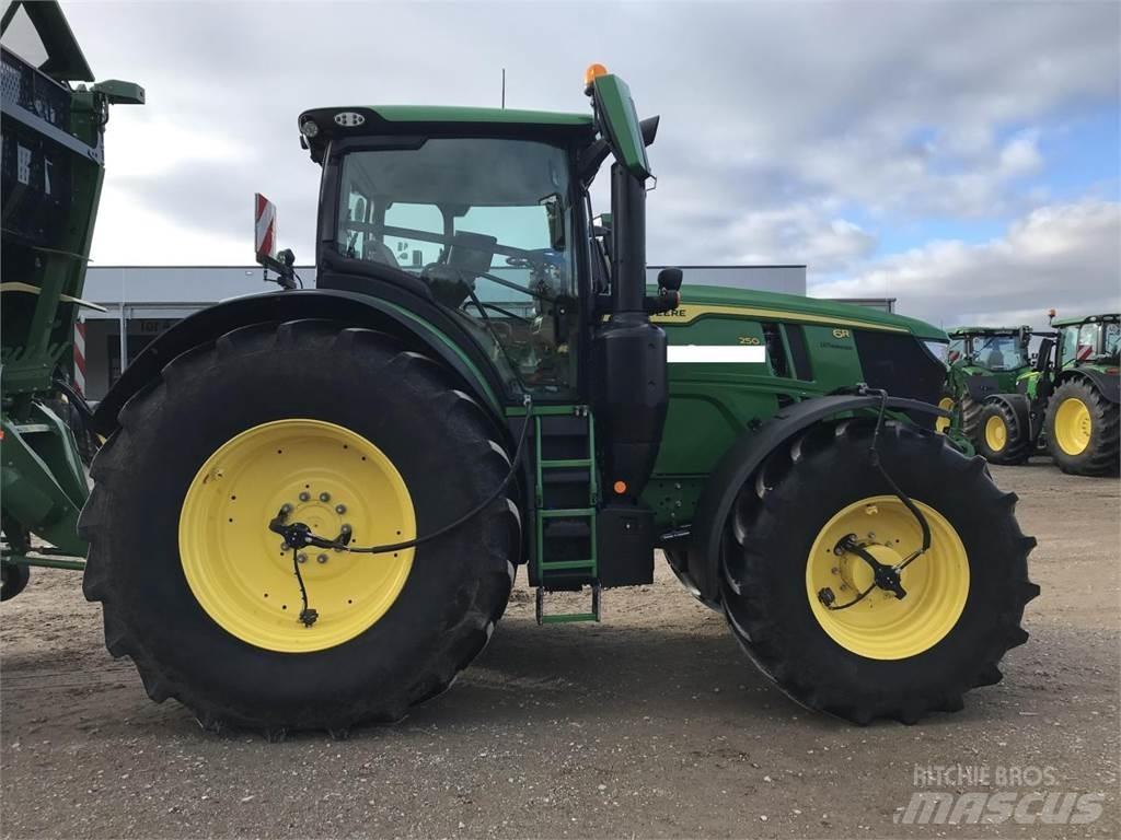 John Deere 6R 250 Traktorid