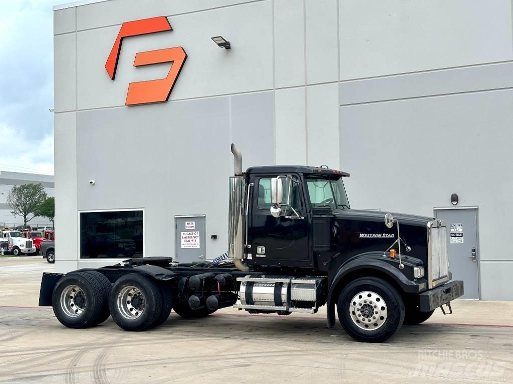Western Star 4900 Sadulveokid