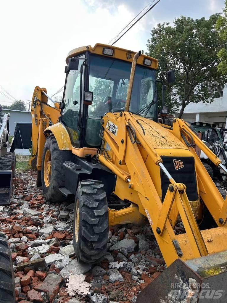 JCB 3 CX Ekskavaatorlaadurid
