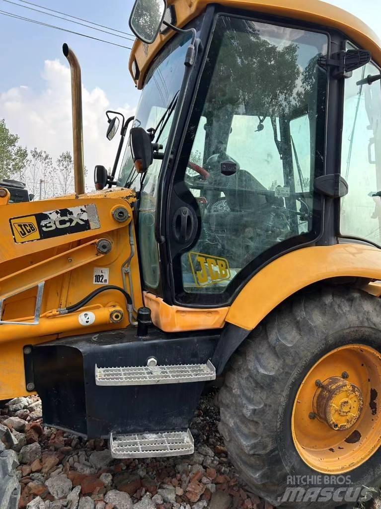 JCB 3 CX Ekskavaatorlaadurid
