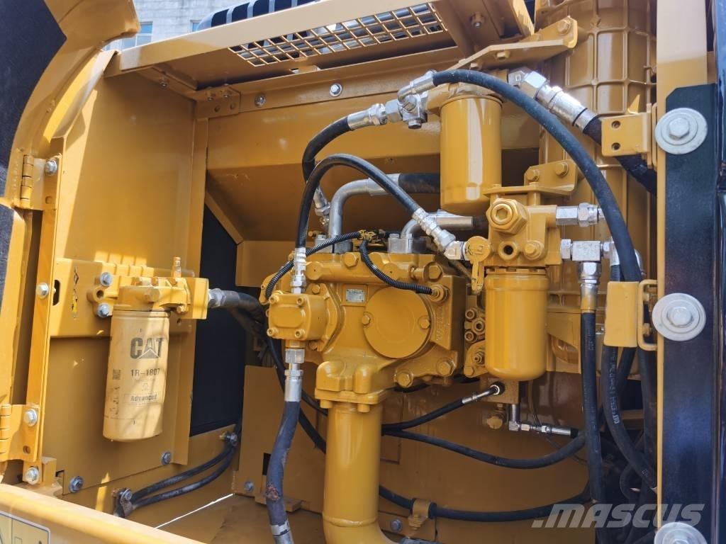 CAT 325 D Roomikekskavaatorid