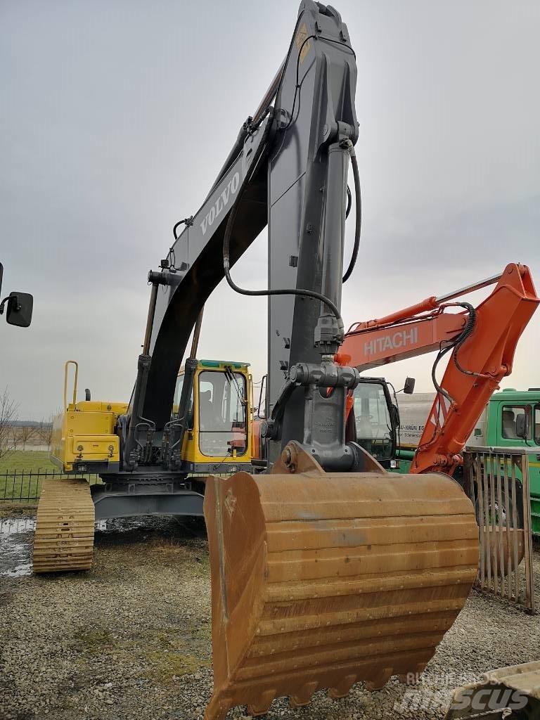 Volvo EC 290 B LC Roomikekskavaatorid