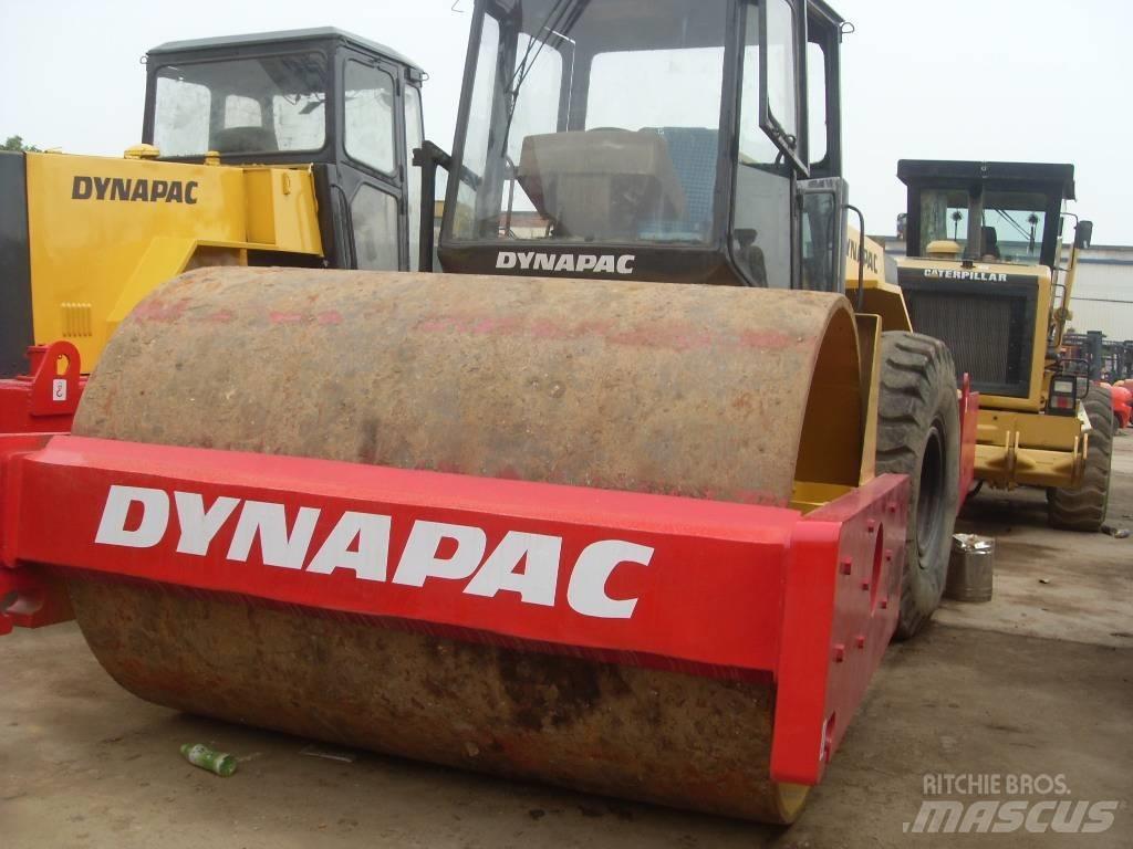 Dynapac CA 251 D Ühe trumliga rullid