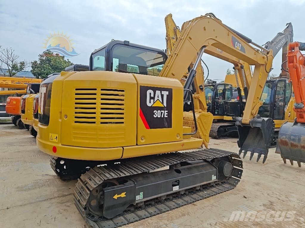 CAT 307E Roomikekskavaatorid