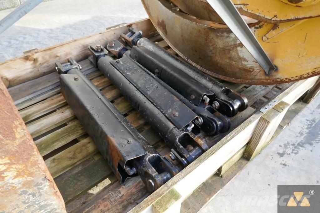 CAT 525D Grapple Muud osad