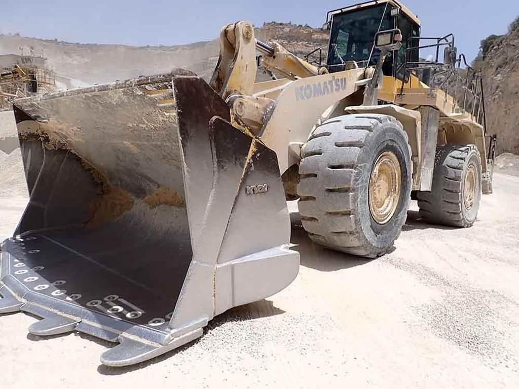 Komatsu WA600-8EO Rataslaadurid