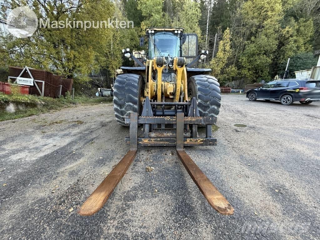 CAT 980 Rataslaadurid