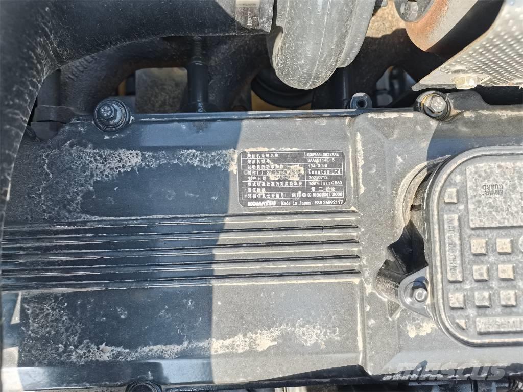 Komatsu PC 360 Roomikekskavaatorid