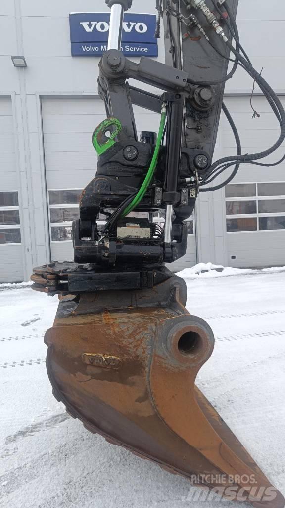 Volvo EC 300 EL Roomikekskavaatorid