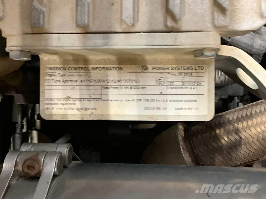 JCB JS 130 LC Roomikekskavaatorid