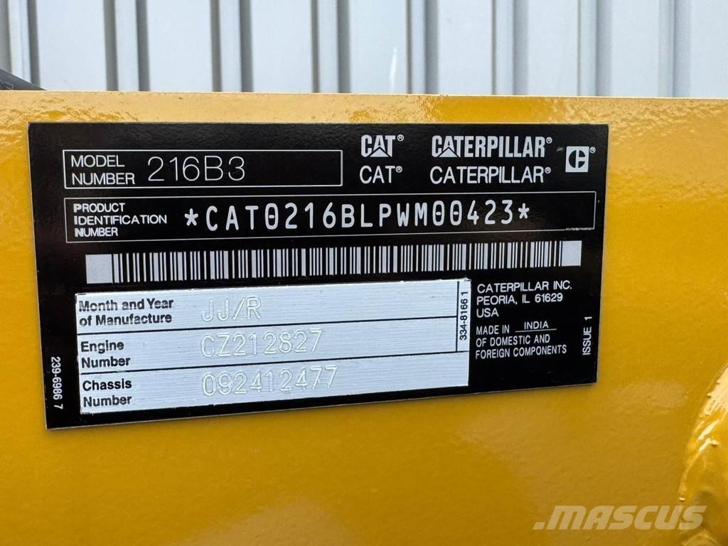CAT 216B3 Rataslaadurid