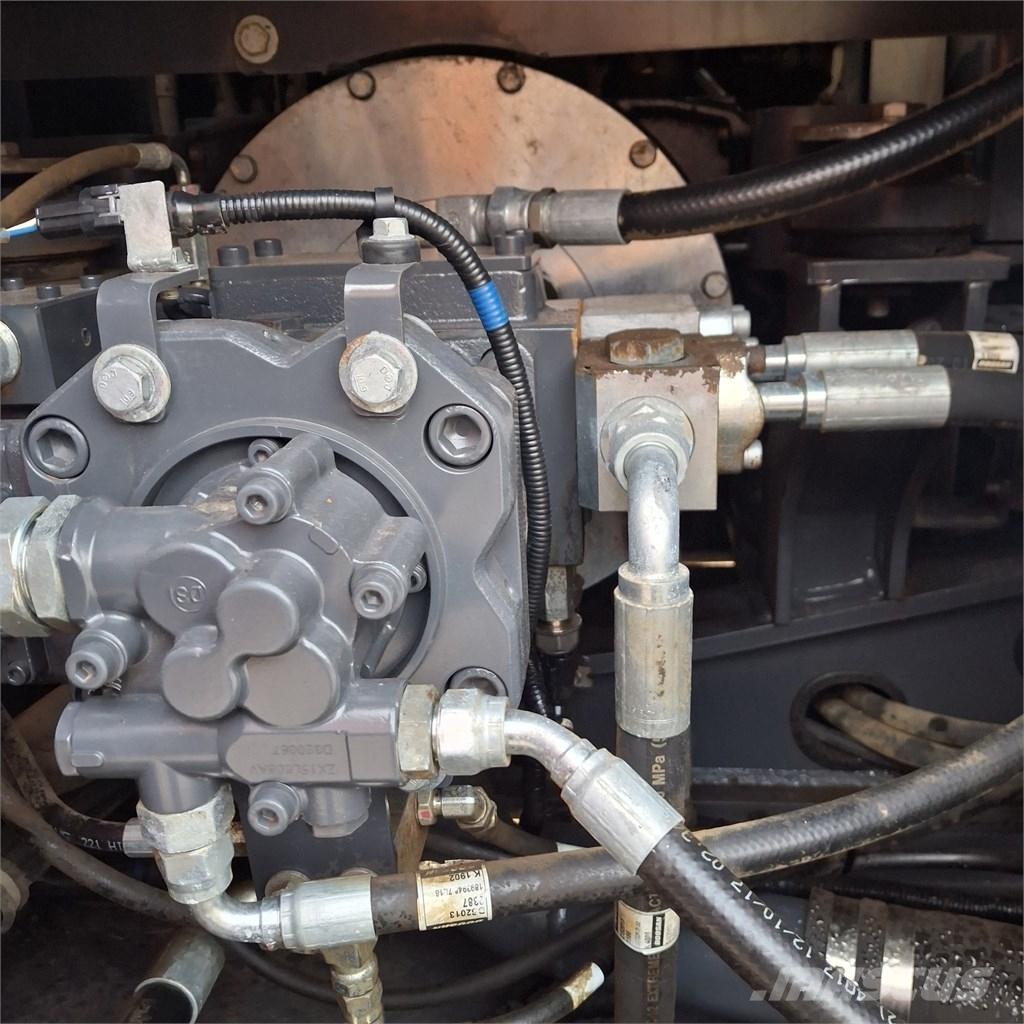 Doosan DX140LC Roomikekskavaatorid