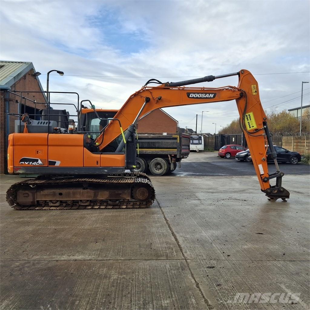 Doosan DX140LC Roomikekskavaatorid