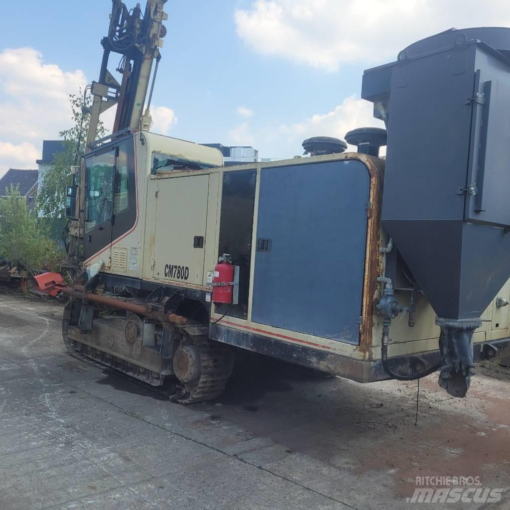 Atlas Copco CM 780 D Vertikaalsed puurmasinad