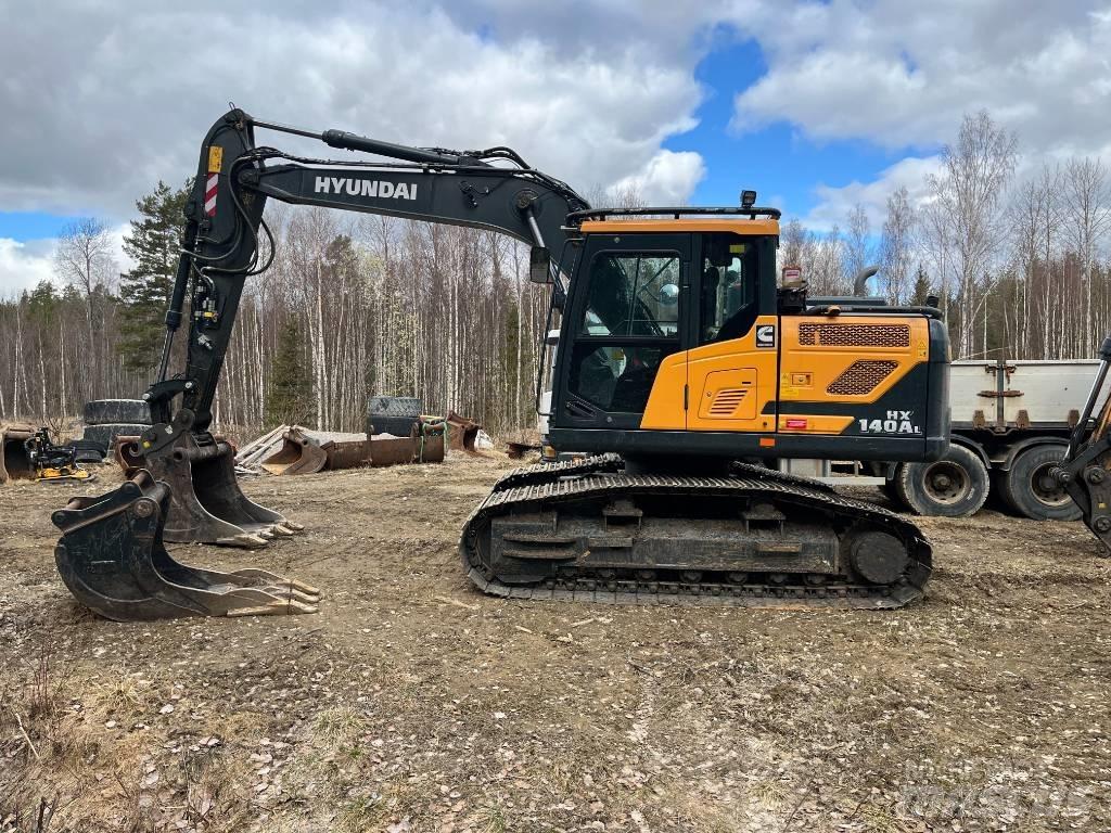 Hyundai HX 140 AL Roomikekskavaatorid