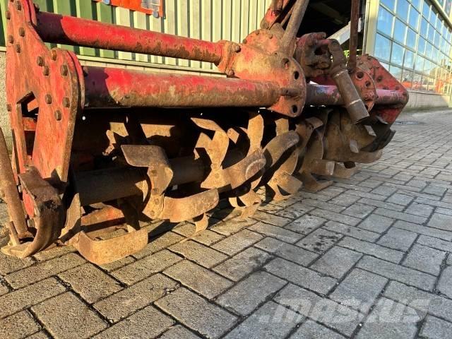  Frees Rood Randaalid/mullafreesid