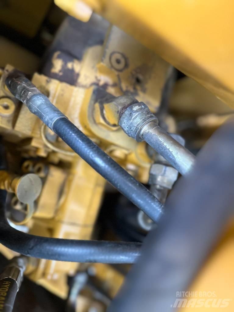 CAT 308C Roomikekskavaatorid