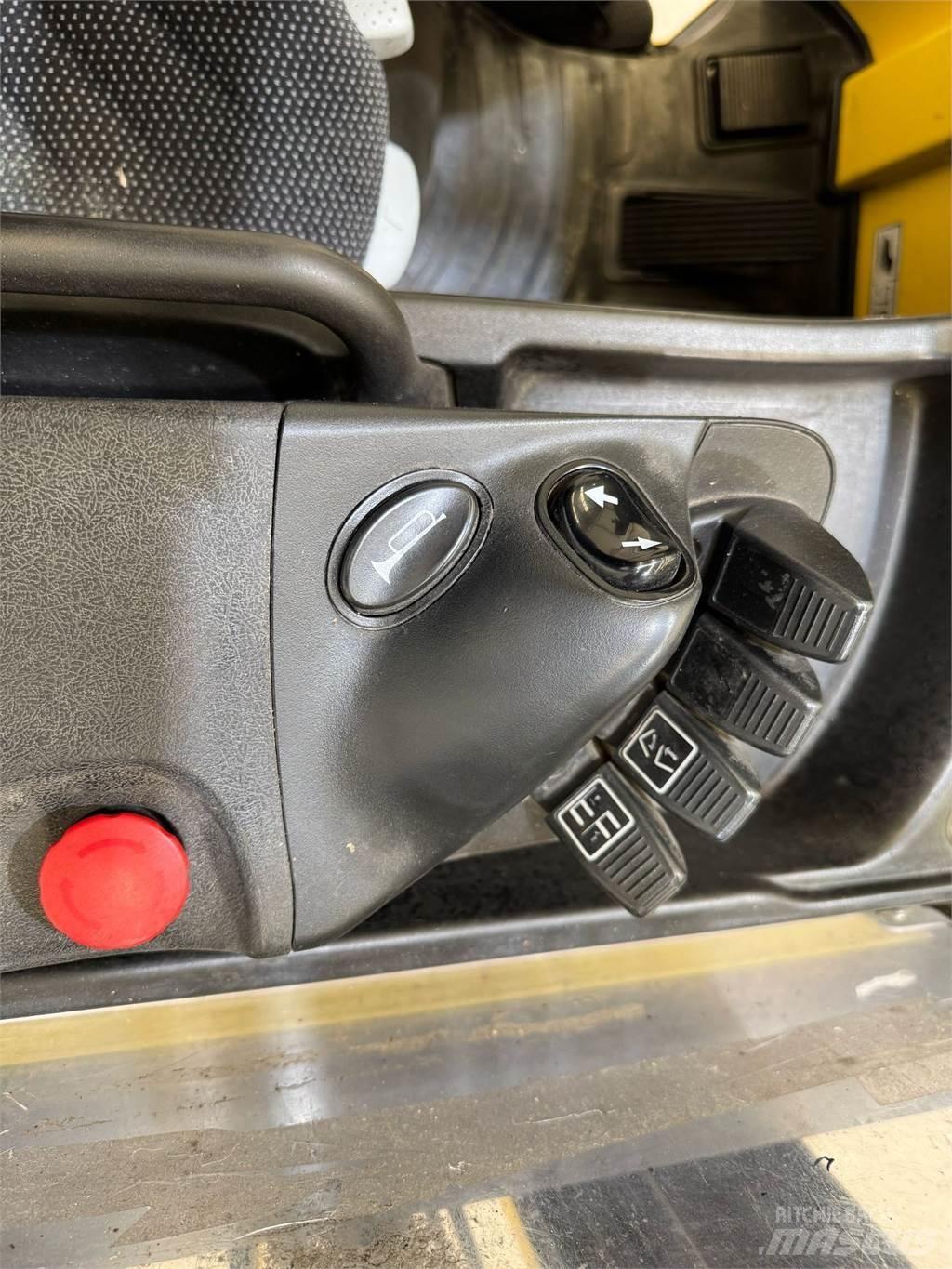 Hyster R1 6 Lükandmastiga tõstukid