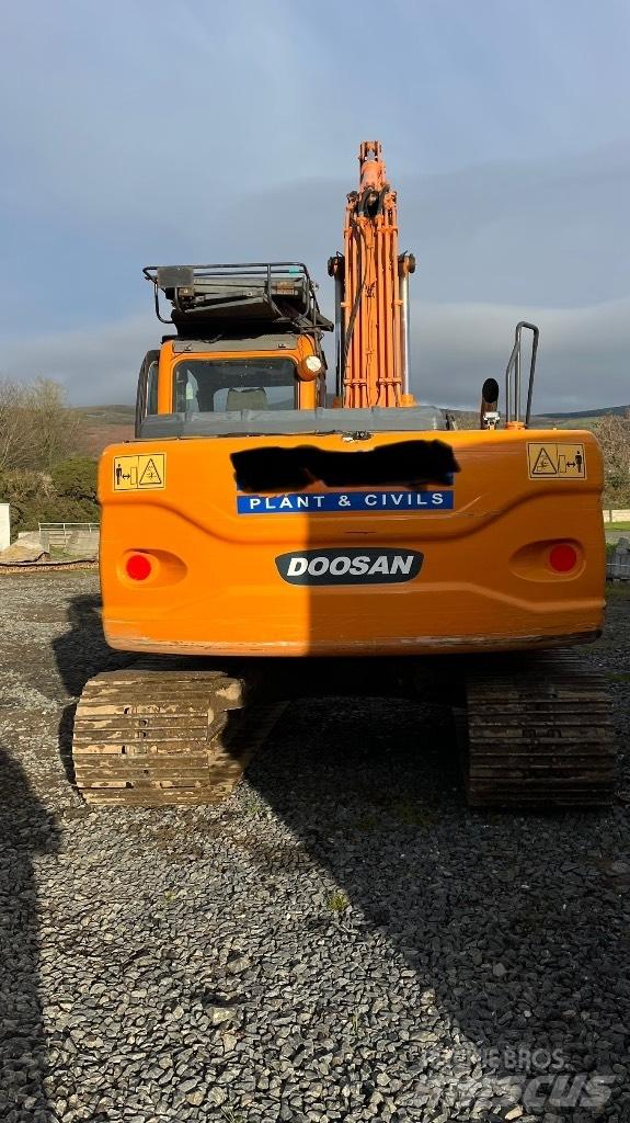 Doosan Dx140 Ratasekskavaatorid