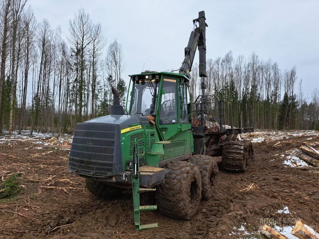 John Deere 1210 G Forwarderid