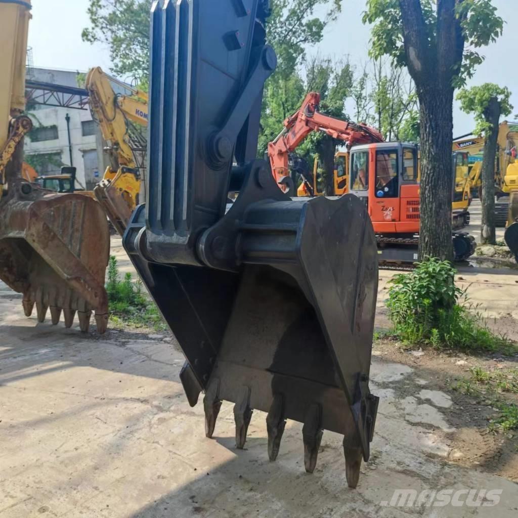 Volvo EC 210 D Roomikekskavaatorid