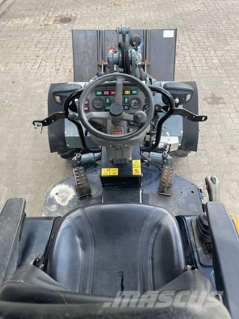GiANT V452T X-TRA HD Väikelaadurid