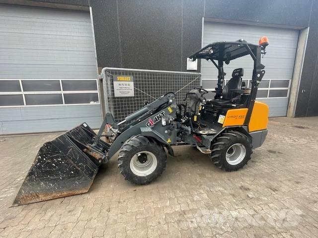 GiANT V452T X-TRA HD Väikelaadurid