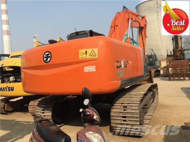 Hitachi ZX 200 Roomikekskavaatorid