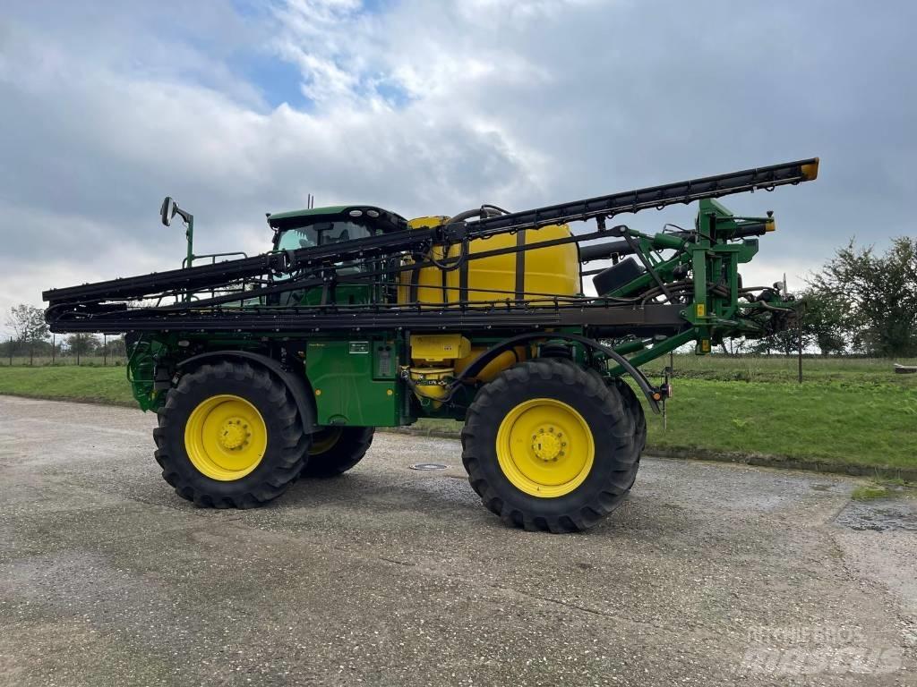 John Deere R 4150 i Iseliikuvad pritsid