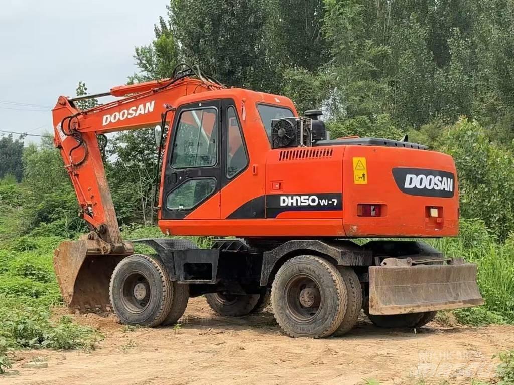 Doosan DH 150 W-7 Ratasekskavaatorid