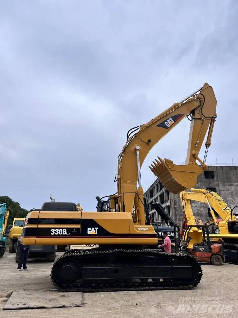 CAT 330 B Roomikekskavaatorid