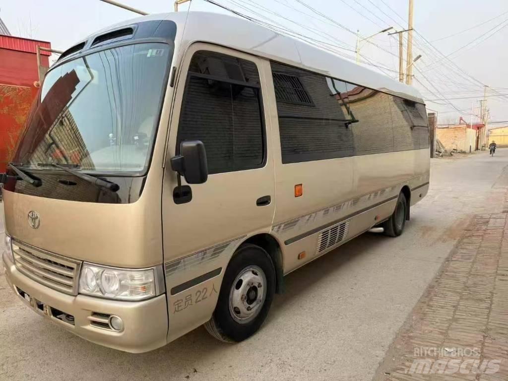 Toyota Coaster Bus Väikebussid