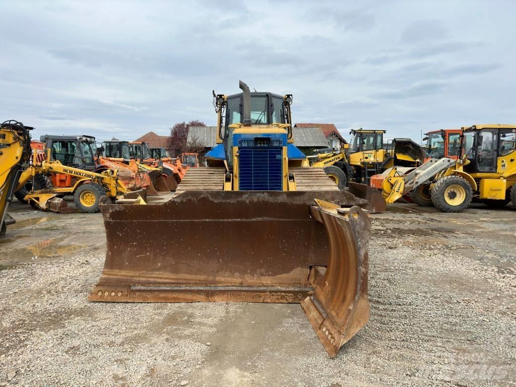 CAT D 6 N LGP Buldooserid