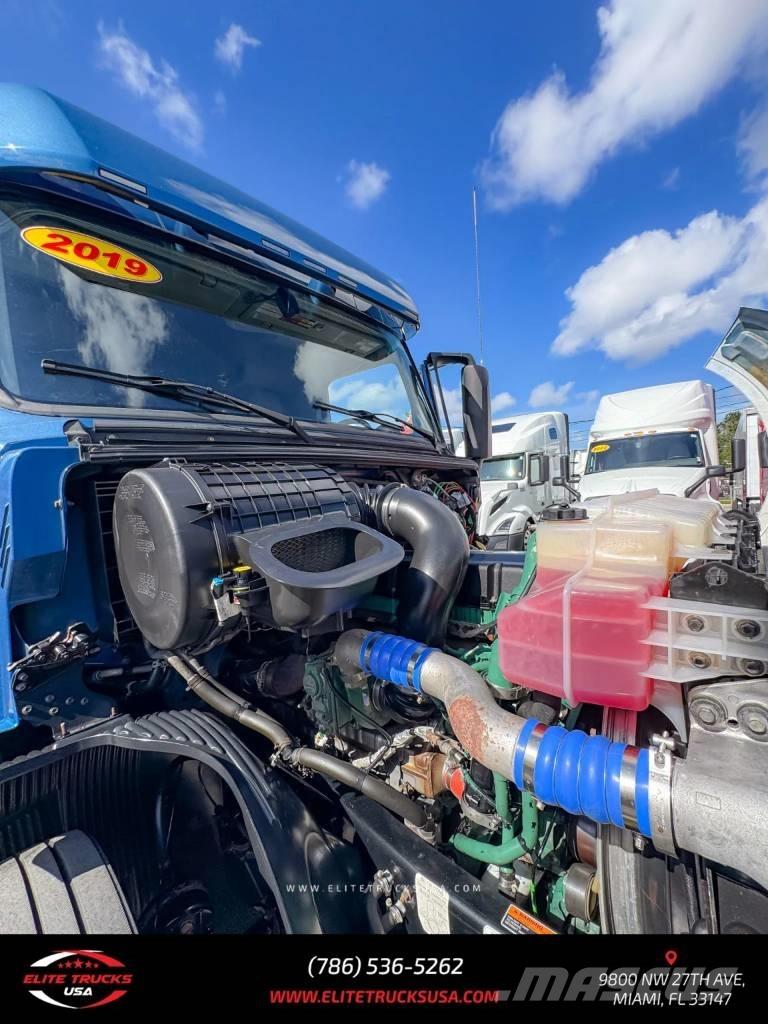 Volvo Commercial VNL Sadulveokid