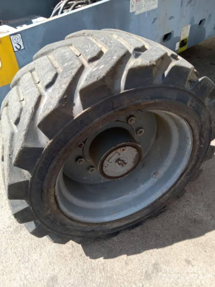 Genie Z 80/60 Iseliikuvad poomtõstukid