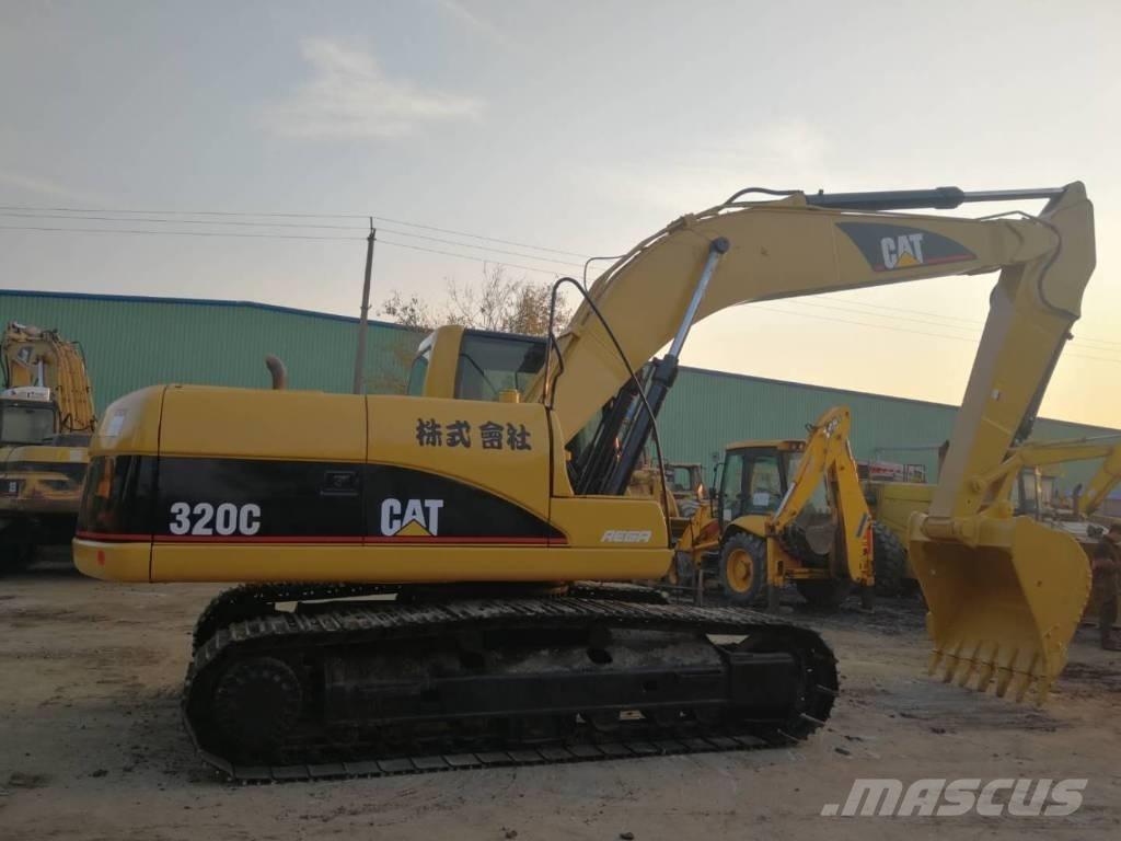 CAT 320C Roomikekskavaatorid