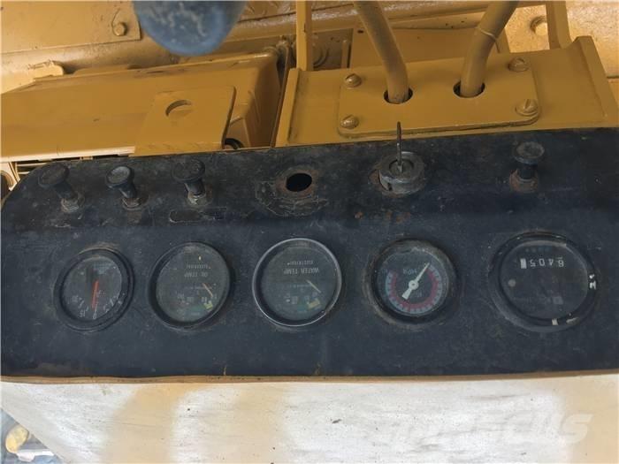 CAT D 7 G Buldooserid