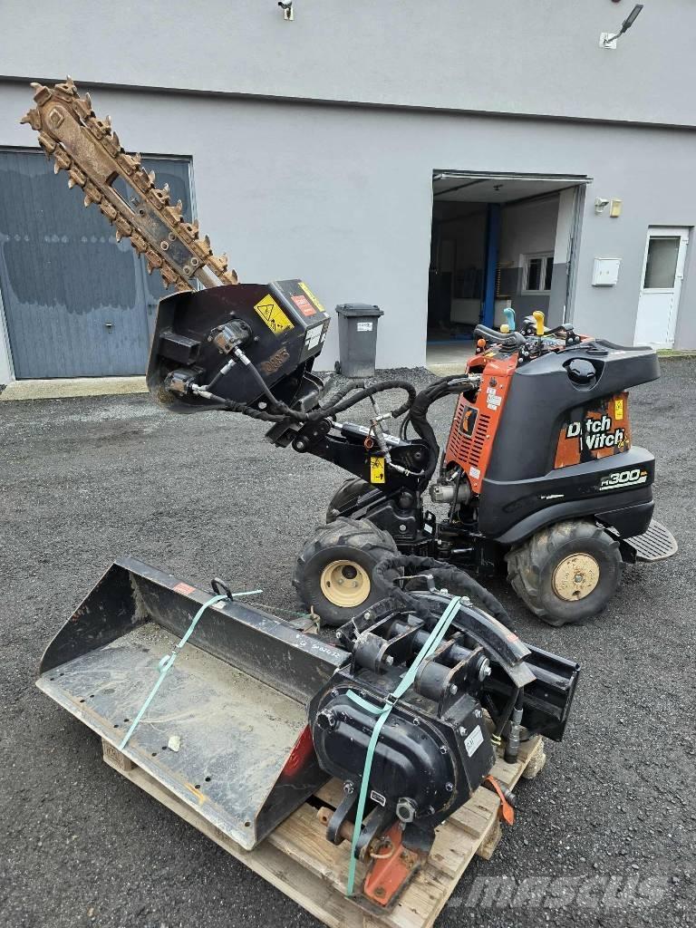 Ditch Witch R300 Pinnaselõikurid