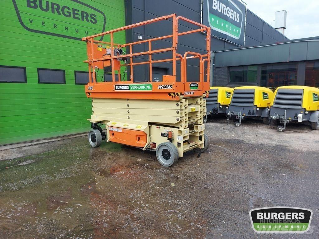 JLG 3246ES Käärtõstukid