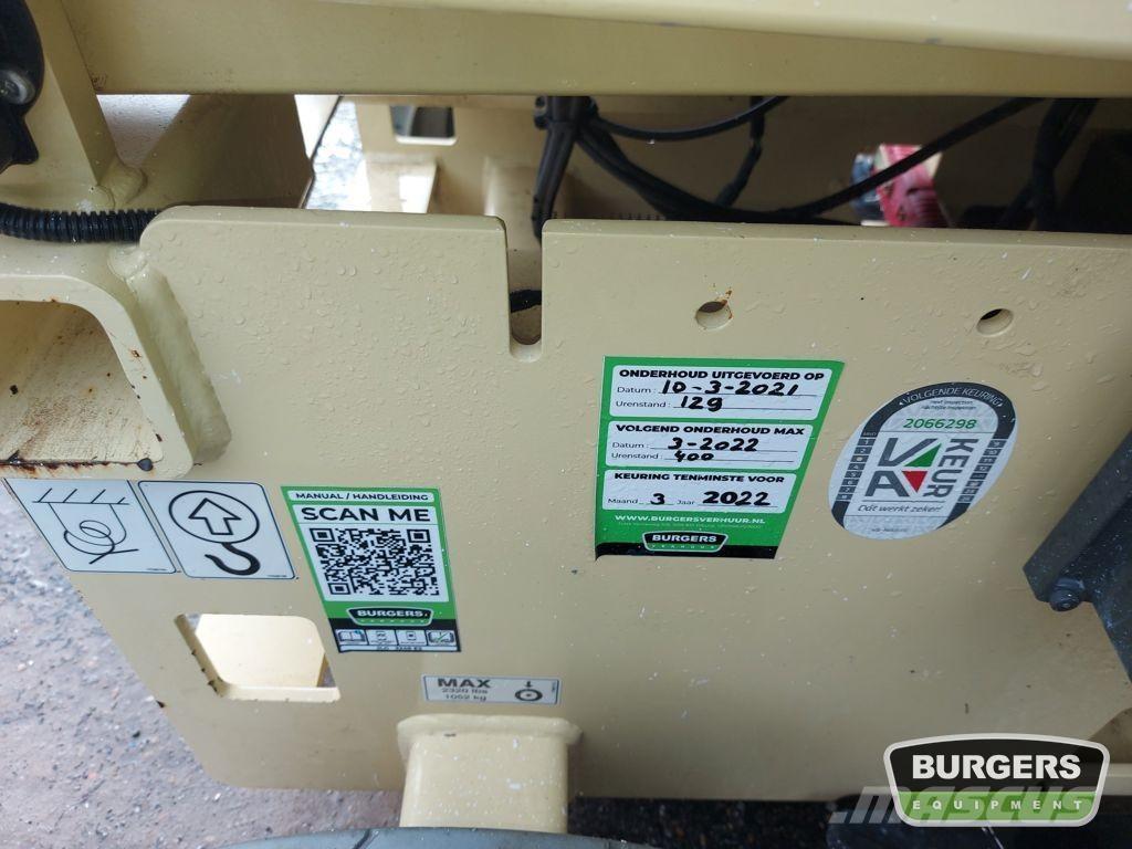 JLG 3246ES Käärtõstukid