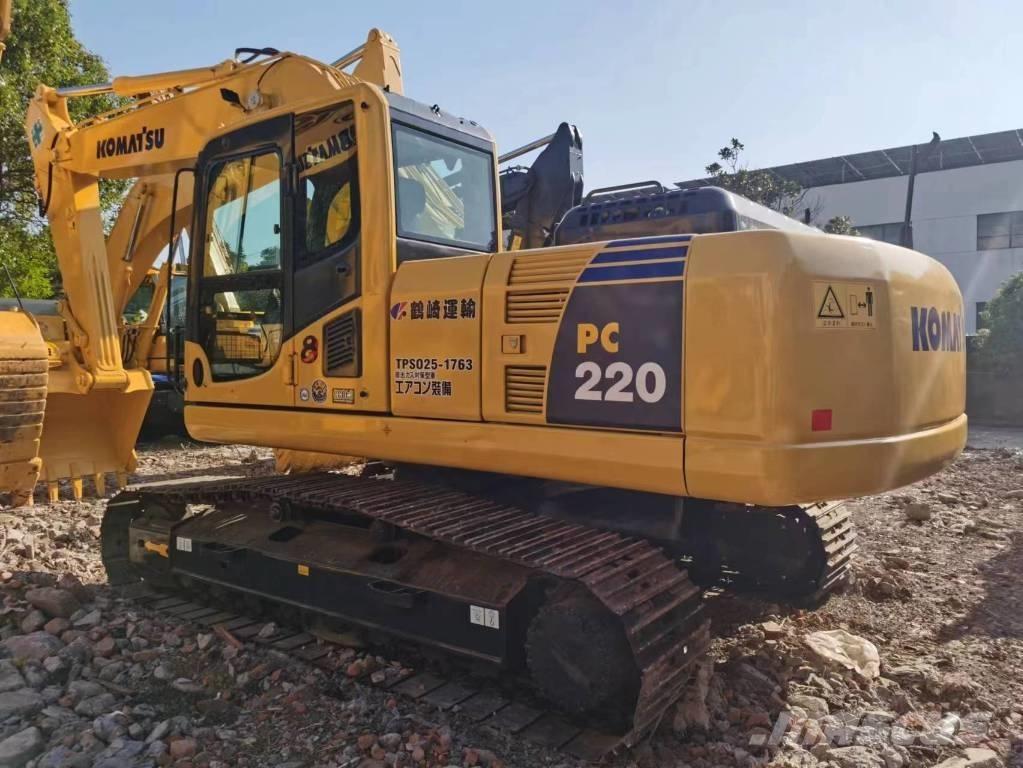 Komatsu PC 220-8 Roomikekskavaatorid