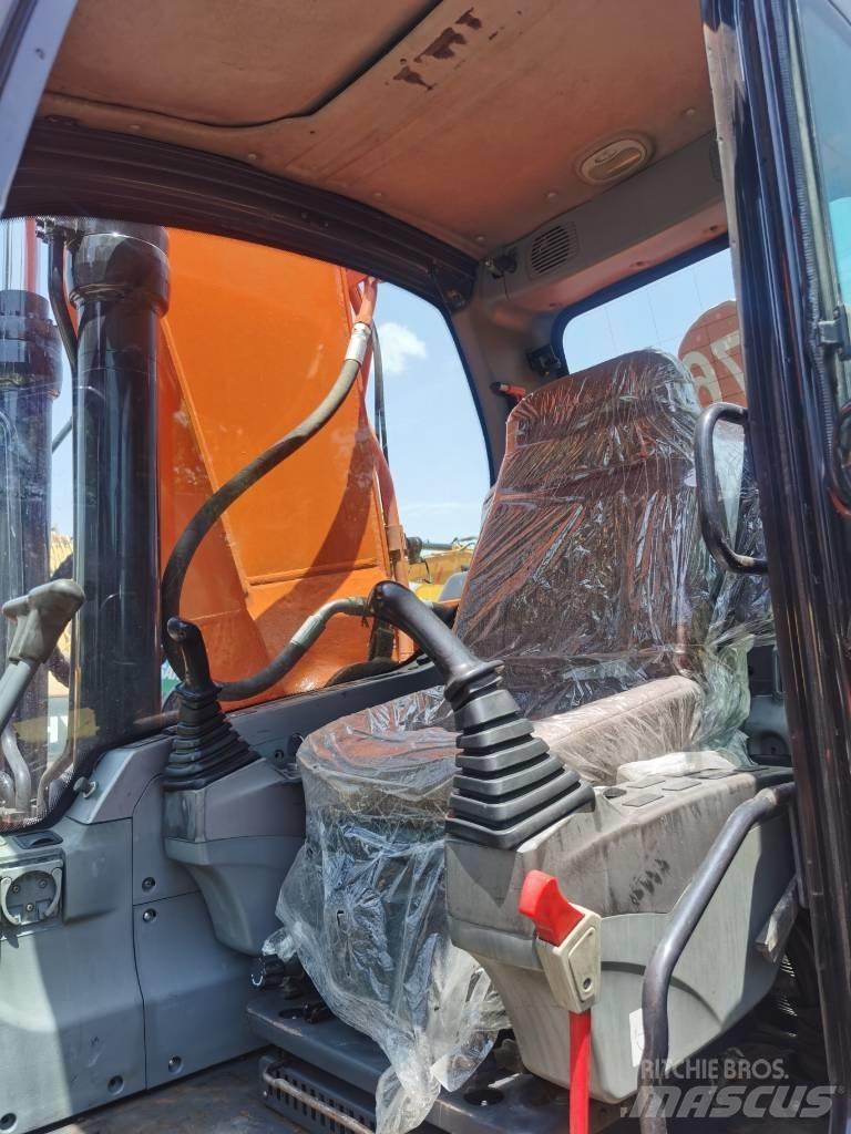 Doosan DX 225 LC Roomikekskavaatorid