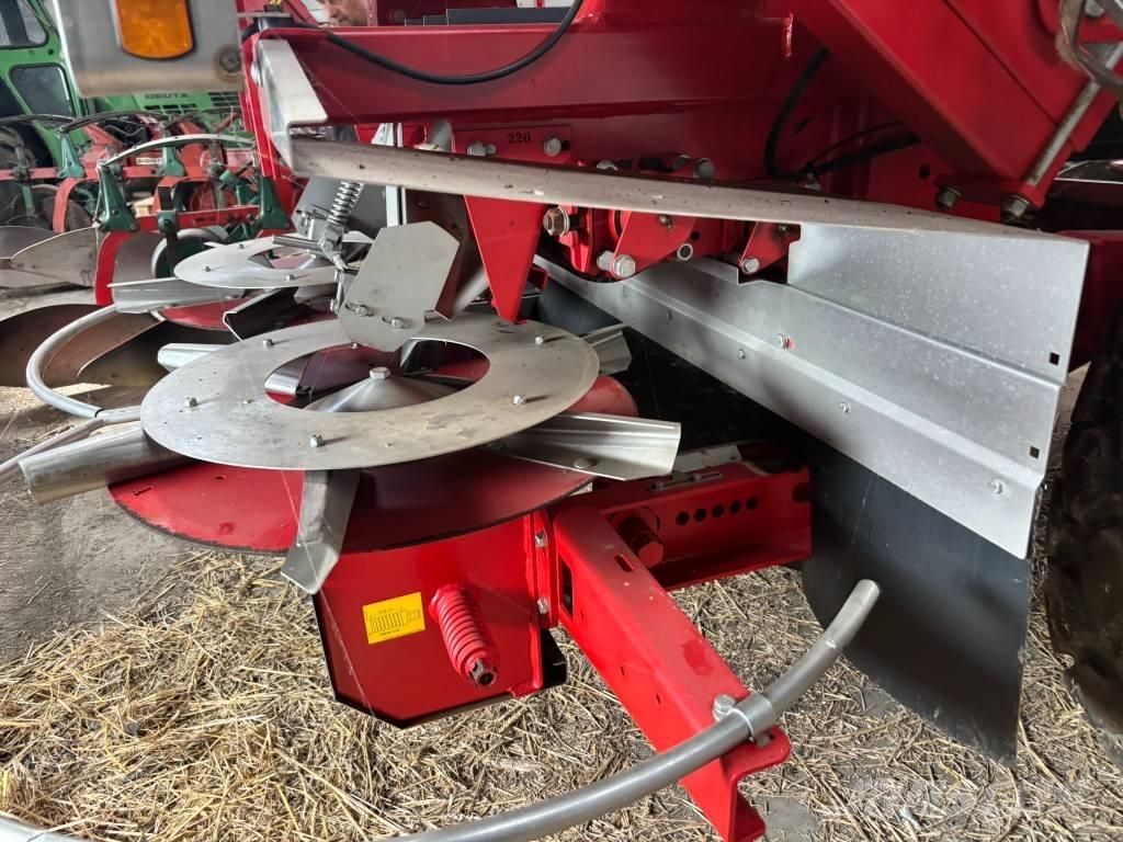 Bredal K 65 Mineraalväetise laoturid