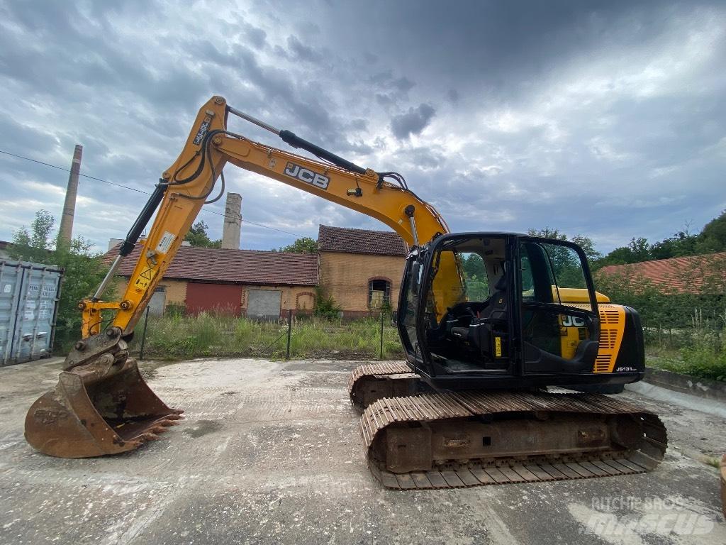 JCB JS 131 LC Roomikekskavaatorid