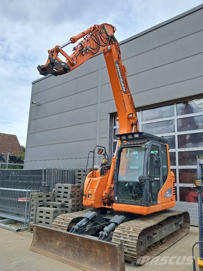 Doosan DX 140 LCR-3 Roomikekskavaatorid