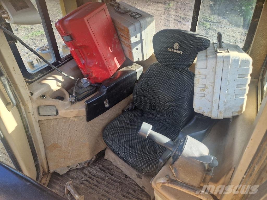 CAT D 6 R II Buldooserid