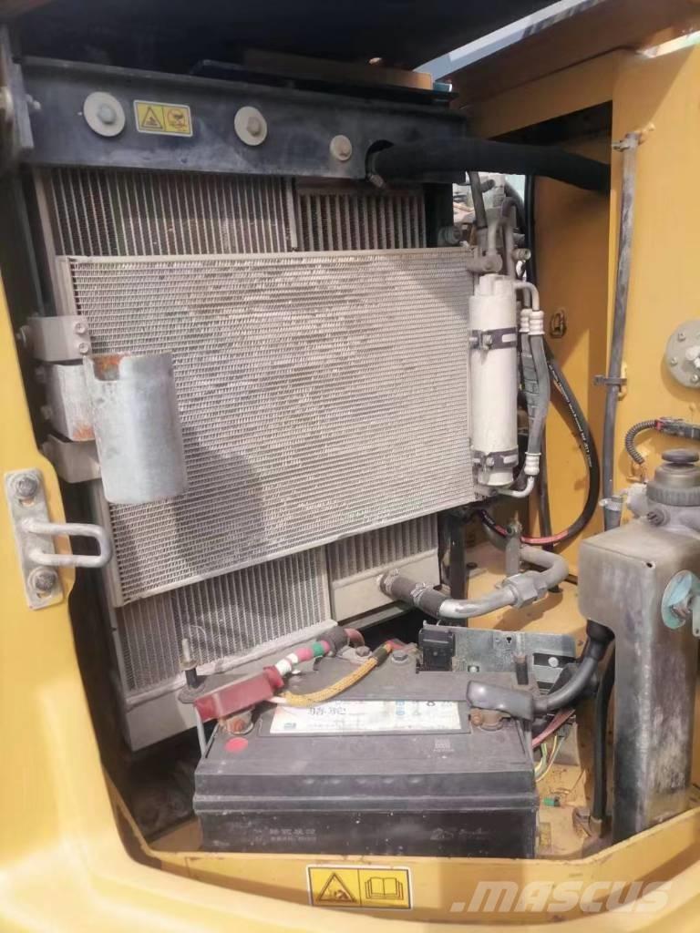 CAT 307E2 Väikeekskavaatorid 7t-12t