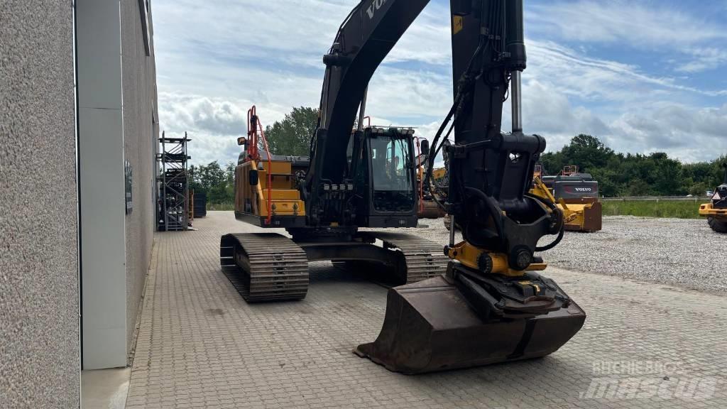 Volvo EC250EL Roomikekskavaatorid